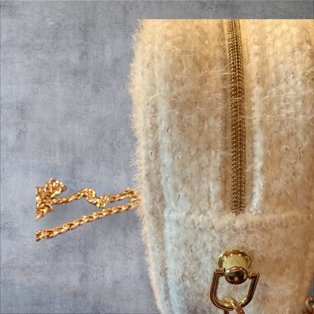 CHANEL Cream Cosmetic Bag with Gold Chain